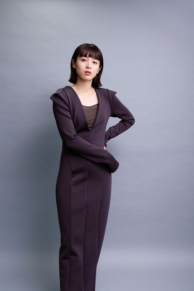 山崎賢人＆清野菜名、2ショット×ソロカット撮りおろし＜11枚＞（11枚目）