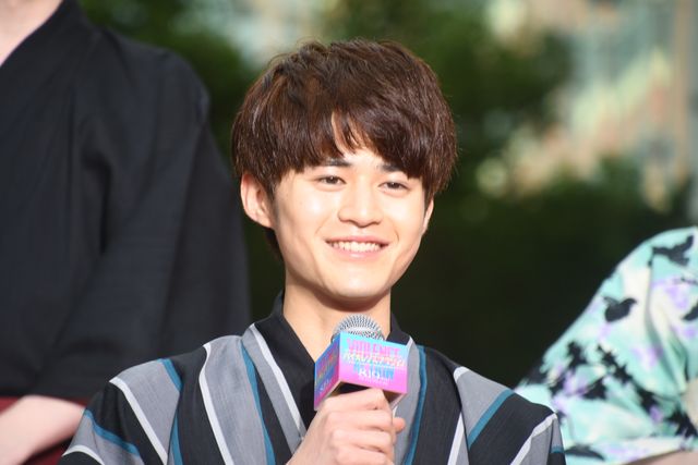 橋本環奈、杉野遥亮、鈴鹿央士、馬場ふみから浴衣姿で登壇！『バイオレンスアクション』完成披露試写会（17枚目）