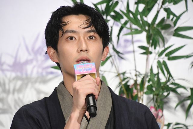 橋本環奈、杉野遥亮、鈴鹿央士、馬場ふみから浴衣姿で登壇！『バイオレンスアクション』完成披露試写会（39枚目）