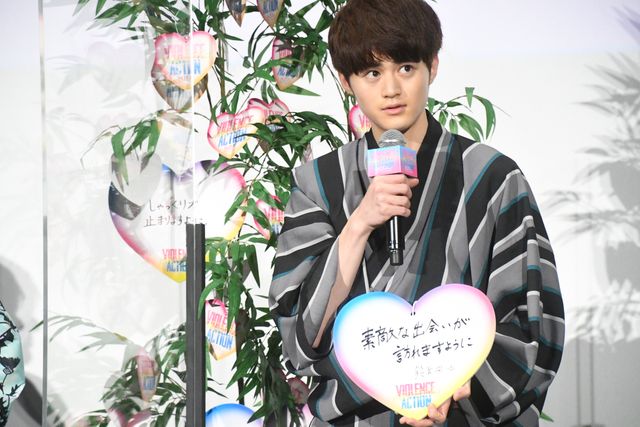 橋本環奈、杉野遥亮、鈴鹿央士、馬場ふみから浴衣姿で登壇！『バイオレンスアクション』完成披露試写会（52枚目）