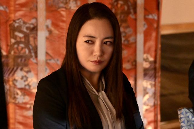 右京に迫る謎の男たち…「相棒season23」第18話（最終回SP前篇）場面カット（11枚目）