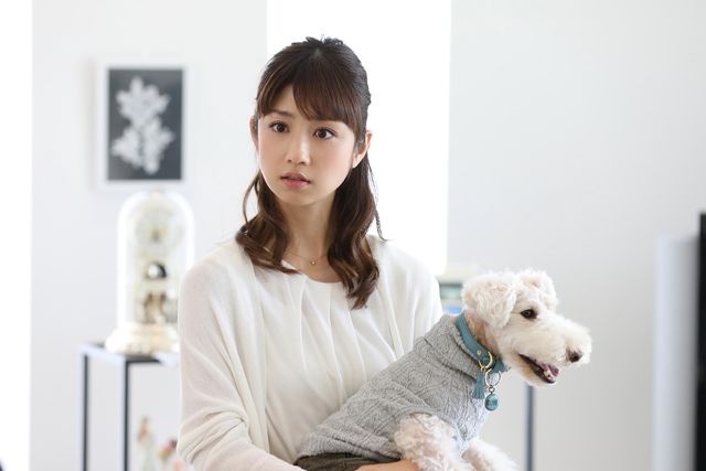 小倉優子に、刑事・浅野忠信＆神木隆之介が事情聴取「刑事ゆがみ」劇中ショット（2枚目）