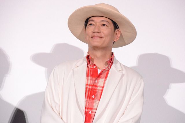 飯豊まりえ、玉城ティナが美麗衣装で登壇！高橋一生主演『岸辺露伴は動かない　懺悔室』公開記念舞台あいさつ（13枚目）