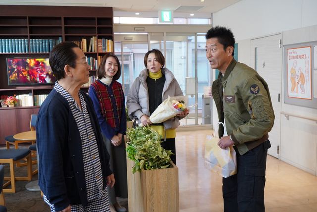 怪しすぎるコンサル集団…「相棒season23」第12話場面カット（9枚目）