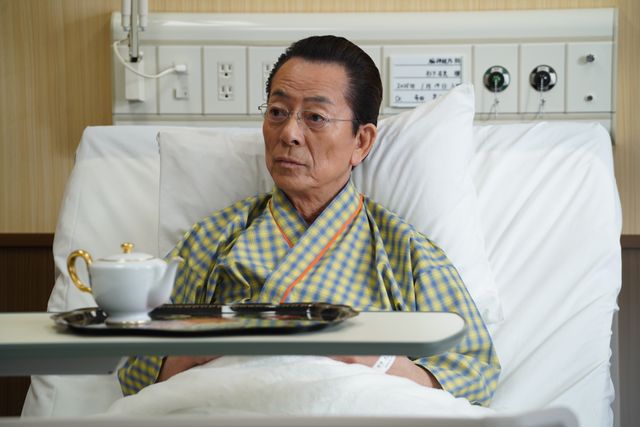 怪しすぎるコンサル集団…「相棒season23」第12話場面カット（10枚目）