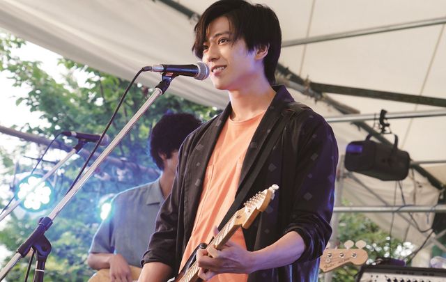 新田真剣佑の優しいまなざし…！『サヨナラまでの30分』場面カット＜全9枚＞：フォトギャラリー