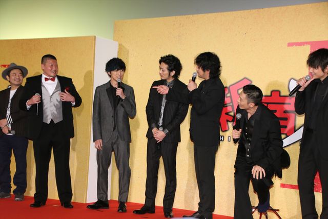 上地雄輔、綾野剛から第1子 誕生を祝福され「幸せいっぱい」　画像ギャラリー（54枚目）