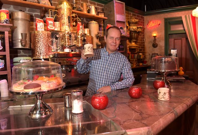 「フレンズ」ジェームズ・マイケル・タイラーさん：フォトギャラリー