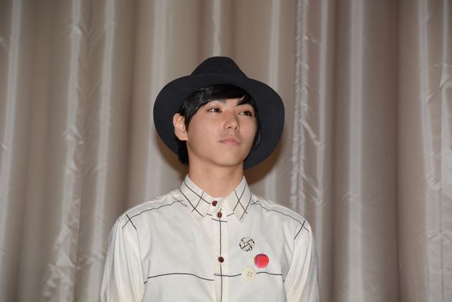 立ち姿がそっくり！村上淳＆息子の虹郎フォトギャラリー（3枚目）