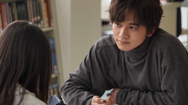 北村匠海、王子様の衣装が似合う！映画『思い、思われ、ふり、ふられ』場面カット（2枚目）