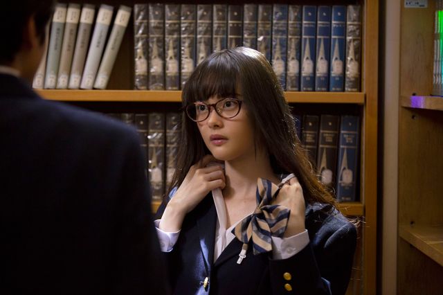 玉城ティナ＆小関裕太、ドキドキの恋愛ミッション！『わたしに××しなさい！』新場面写真（5枚目）