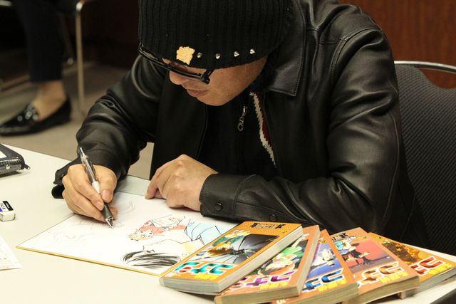 名探偵コナン×ちはやふるコラボイラスト製作中の様子フォトギャラリー（2枚目）