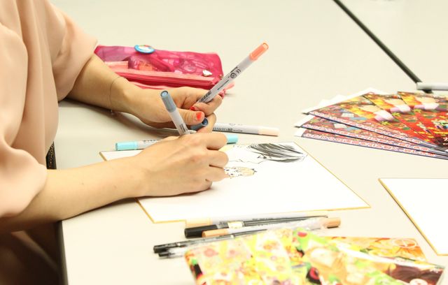 名探偵コナン×ちはやふるコラボイラスト製作中の様子フォトギャラリー（5枚目）