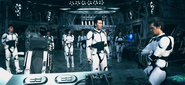 武井咲の宇宙服姿！伊藤英明『テラフォーマーズ』撮影現場フォトギャラリー（4枚目）