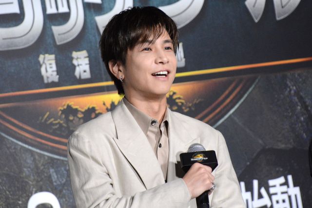 岩田剛典、5分で描いた恐竜の絵が上手すぎ！映画『ジュラシック・ワールド／復活の大地』新章始動イベント（12枚目）