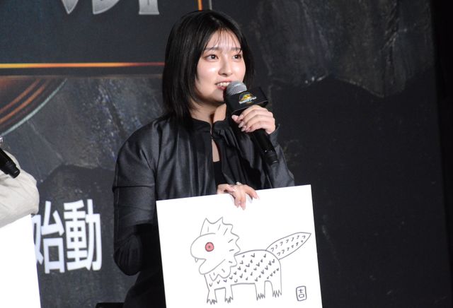岩田剛典、5分で描いた恐竜の絵が上手すぎ！映画『ジュラシック・ワールド／復活の大地』新章始動イベント（15枚目）
