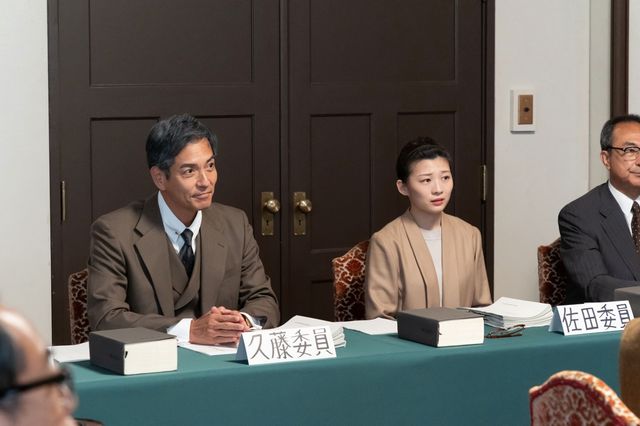 航一（岡田将生）は険しい表情で…「虎に翼」第25週「女の知恵は後へまわる？」第121回（3枚目）