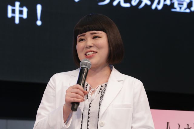 メガネ＆白衣の桐谷美玲！ドラマ「人は見た目が100パーセント」イベント ギャラリー（7枚目）