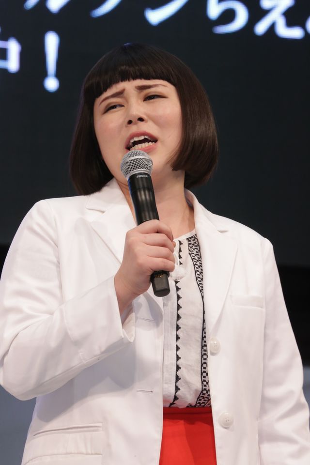 メガネ＆白衣の桐谷美玲！ドラマ「人は見た目が100パーセント」イベント ギャラリー（8枚目）