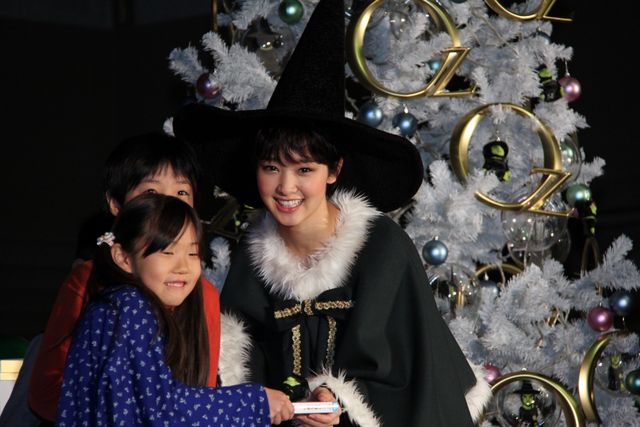 映画『オズ はじまりの戦い』サンタイベント写真ギャラリー（4枚目）