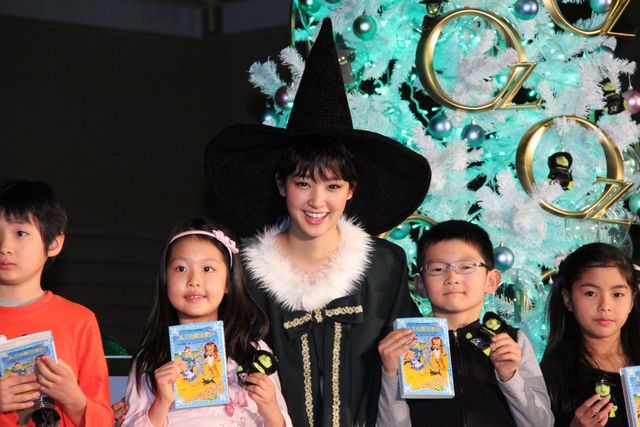 映画『オズ はじまりの戦い』サンタイベント写真ギャラリー（8枚目）