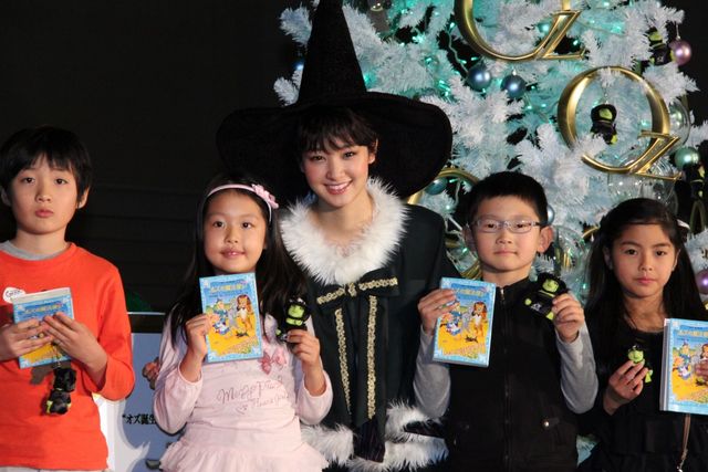 映画『オズ はじまりの戦い』サンタイベント写真ギャラリー（9枚目）