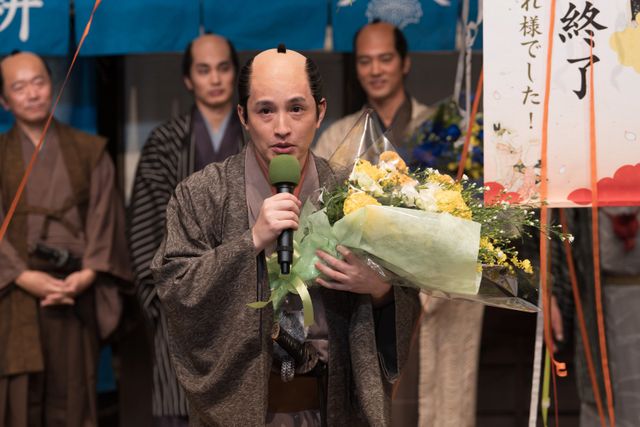 「べらぼう」生田斗真、井上祐貴、中村隼人、中村蒼らクランクアップの様子（9枚目）