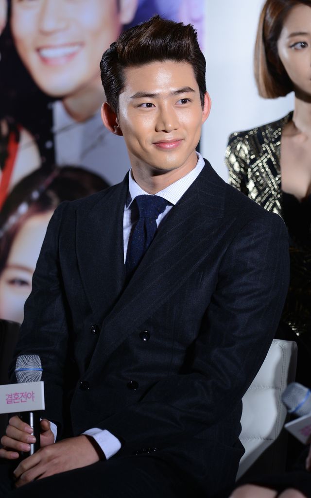 テギョン、ちょっとぎこちない？　映画『結婚前夜』製作記者会見フォトギャラリー＜韓国JPICTURES＞（2枚目）