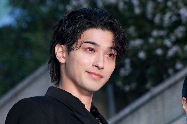横浜流星、広瀬すずらズラリ！『汝、星のごとく』ブルーカーペットイベント＆完成披露試写会舞台挨拶（14枚目）