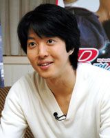 イ・ドンゴン