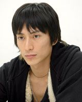 伊勢谷友介