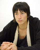 伊勢谷友介