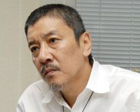 奥田瑛二監督