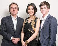 クリス・コロンバス、ローガン・ラーマン、木村佳乃