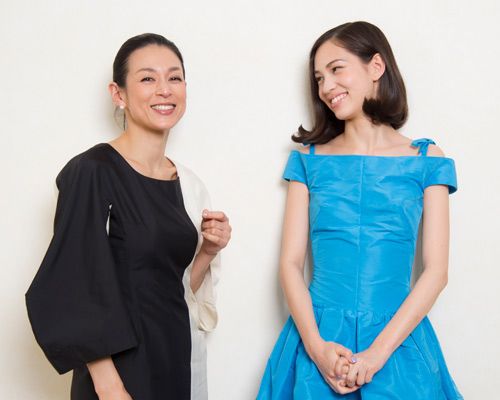 『プラチナデータ』鈴木保奈美&水原希子 単独インタビュー