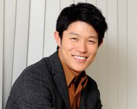 鈴木亮平