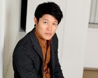 鈴木亮平