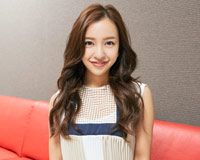 板野友美