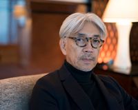 坂本龍一