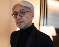 坂本龍一