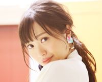 北原里英