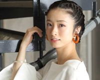 上戸彩