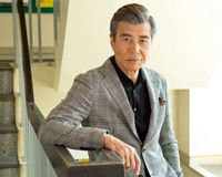舘ひろし