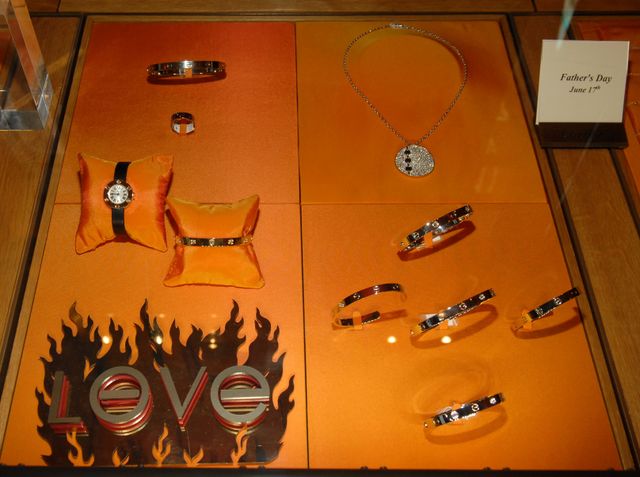 カルティエ LOVEコレクション