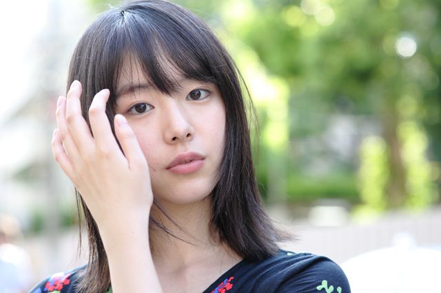 唐田えりか