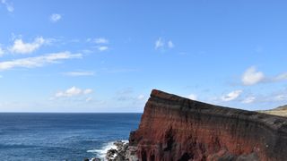 恐竜調査隊?に密着 三宅島ロケ敢行の映画も紹介