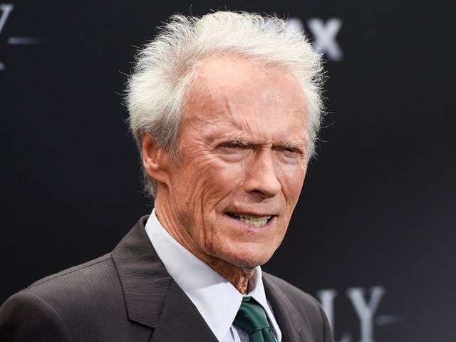 クリント・イーストウッドがバットマン?