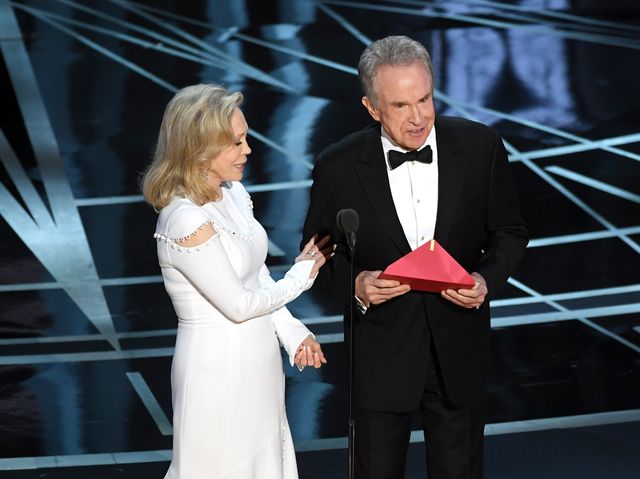 フェイ・ダナウェイとウォーレン・ベイティ