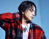 登坂広臣