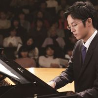 枠を超え続ける俳優・松坂桃李の10年